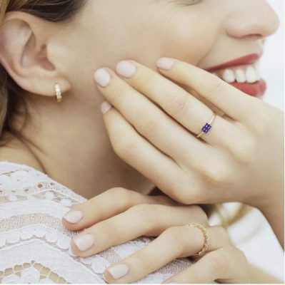 Les Alliances en Saphir : Un Éclat Éternel pour Votre Amour