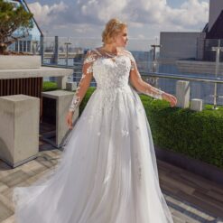 Robe De Mariée Grande Taille Florale image 7 | Soirée Blanche Robe De Mariée Grande Taille Florale