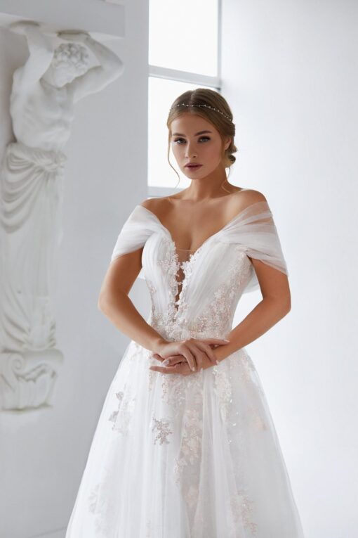 Robe De Mariée Princesse Fleurie Manche Tombante Blanche | Soirée Blanche