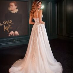 Robe De Mariée Blanche Avec Traîne | Soirée Blanche