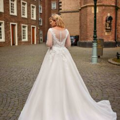 Robe De Mariée Tulle Grande Taille image 4 | Soirée Blanche Robe De Mariée Tulle Grande Taille | Soirée Blanche