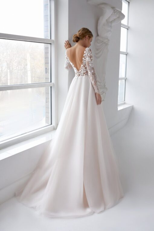 Robe De Mariée Simple Et Chic Avec Dentelle Blanche | Soirée Blanche
