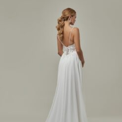 Robe De Mariée Bohème En Dentelle Blanche | Soirée Blanche