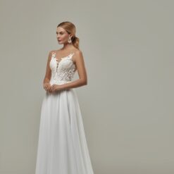 Robe De Mariée Pour Petite Blanche image 9 | Soirée Blanche Robe De Mariée Pour Petite Blanche | Soirée Blanche