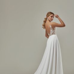 Robe De Mariée Pour Petite Blanche image 6 | Soirée Blanche Robe De Mariée Pour Petite Blanche | Soirée Blanche