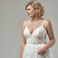 Robe De Mariée Femme Ronde Et Petite | Soirée Blanche