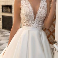 Robe De Mariée Princesse A Fleurs