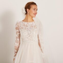 Robe De Mariée Bohème Chic Ivoire image 10 | Soirée Blanche Robe De Mariée Bohème Chic Ivoire image 9 | Soirée Blanche