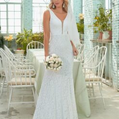 Robe De Mariée Col V Plongeant Epaulettes Originales image 21 | Soirée Blanche