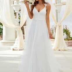 Robe De Mariée Simple Et Chic Blanche image 16 | Soirée Blanche