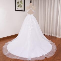 Robe de mariée fourreau en dentelle avec bretelles spaghetti image 14 | Soirée Blanche