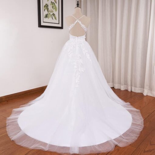 Robe de mariée fourreau en dentelle avec bretelles spaghetti – Image 5
