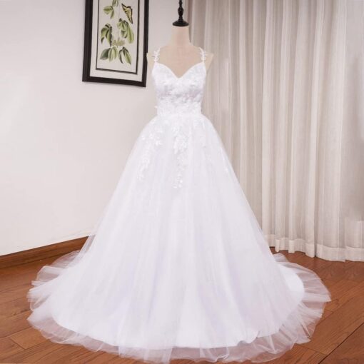 Robe de mariée fourreau en dentelle avec bretelles spaghetti – Image 2