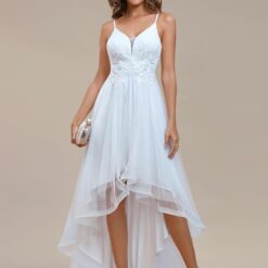 Robe de mariée col V plongeant avec motifs floraux image 16 | Soirée Blanche