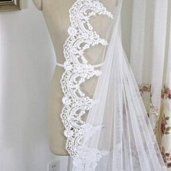 Robe De Mariage Sirène Blanche Longue Traîne image 16 | Soirée Blanche