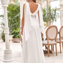 Robe de mariée en dentelle nature et col V image 10 | Soirée Blanche