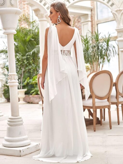 Robe de mariée en dentelle nature et col V – Image 3