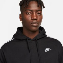 Sweat-shirt Club Homme Nike image 15 | Soirée Blanche Sweat-shirt Club Homme Nike image 14 | Soirée Blanche