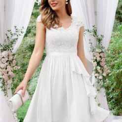 Robe Fourreau Blanche Dentelle image 13 | Soirée Blanche Robe Fourreau Blanche Dentelle image 12 | Soirée Blanche