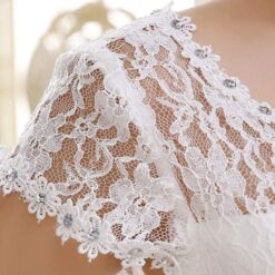 Robe De Mariée Femme Ronde Dentelle image 19 | Soirée Blanche
