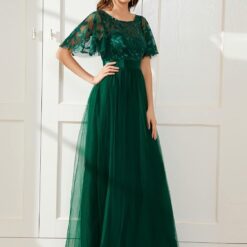 Robe de demoiselle dʼhonneur perlé et col en V illusion image 12 | Soirée Blanche Robe de demoiselle dʼhonneur perlé et col en V illusion image 11 | Soirée Blanche