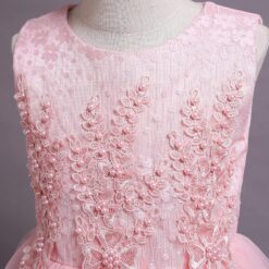 Robe de bal princesse avec dentelle florale et paillettes image 14 | Soirée Blanche Robe de bal princesse avec dentelle florale et paillettes image 13 | Soirée Blanche