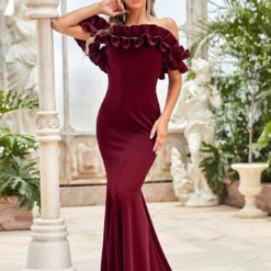 Robe de mariée romantique à encolure en demi-cercle et corsage dentellé image 18 | Soirée Blanche