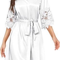 Robe De Mariée Blanche Col Bateau Avec Dentelle Robe De Mariée Blanche Col Bateau Avec Dentelle