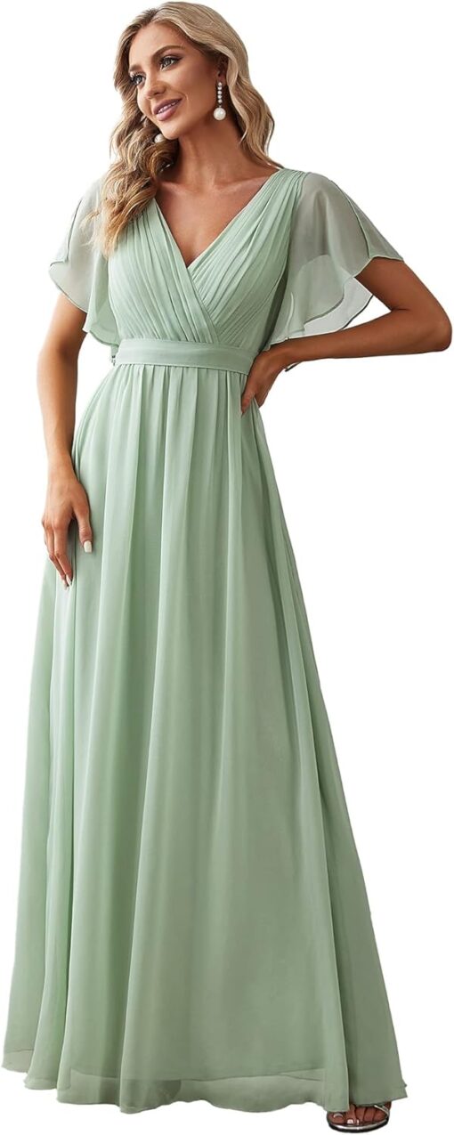 Robe de mariée en tulle avec col en V et double bande à la taille