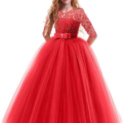 Robe de bal princesse avec dentelle florale et paillettes Robe de bal princesse avec dentelle florale et paillettes