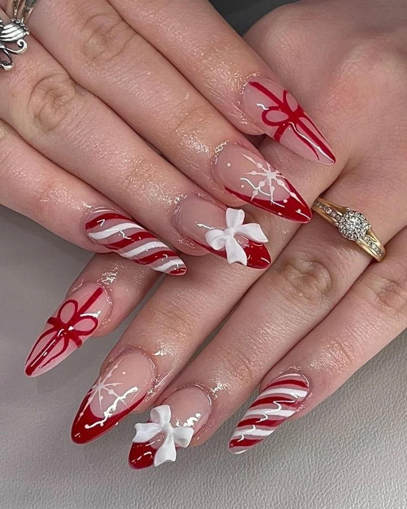 15 dessins d'ongles de Noël les plus mignons que vous verrez cette saison image 47 | Soirée Blanche