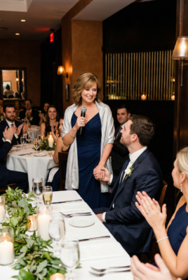 11 discours de la mère du marié qui ont fait pleurer toute la salle