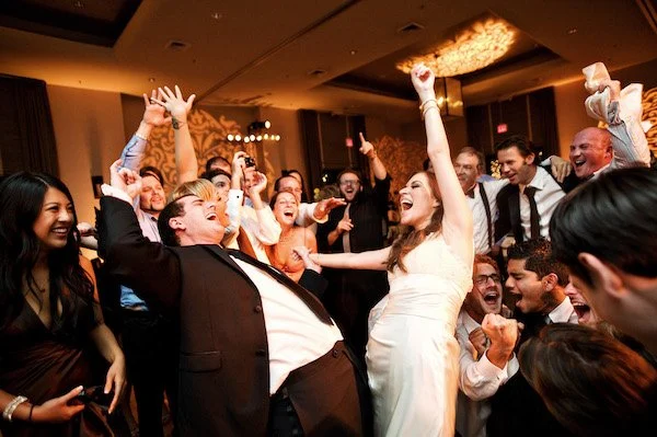 Ce sont 12 des chansons de mariage les plus populaires cette année