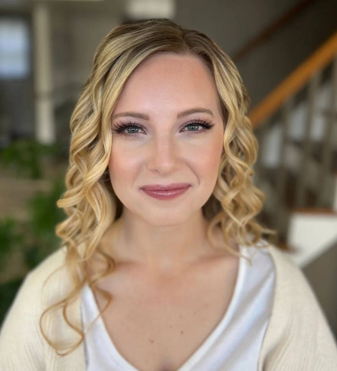 Rouge à lèvres mauve doux avec crayon à lèvres assorti