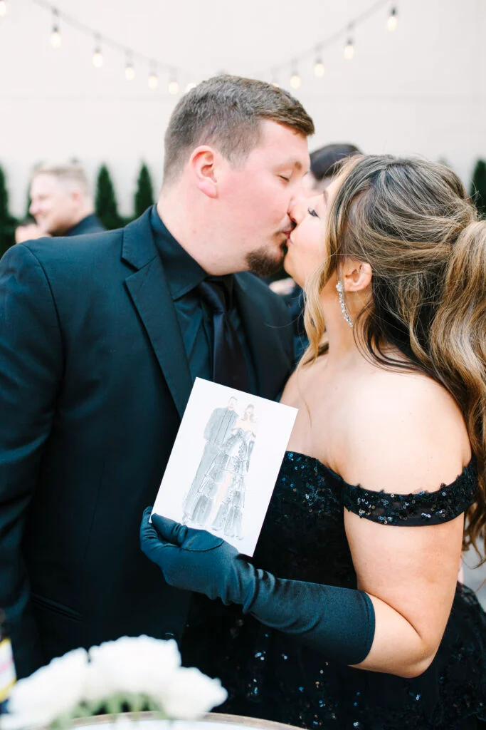 À l'intérieur du mariage à la cathédrale d'Abigail et Ben en cravate noire à St. James 1868 image 93 | Soirée Blanche