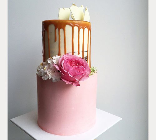 25 superbes gâteaux de mariage goutte à goutte dont vous aurez envie dès maintenant image 30 | Soirée Blanche gâteau de mariage goutte à goutte
