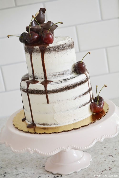 25 superbes gâteaux de mariage goutte à goutte dont vous aurez envie dès maintenant image 13 | Soirée Blanche 25 superbes gâteaux de mariage goutte à goutte dont vous aurez envie dès maintenant image 12 | Soirée Blanche
