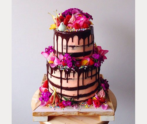 25 superbes gâteaux de mariage goutte à goutte dont vous aurez envie dès maintenant image 9 | Soirée Blanche 25 superbes gâteaux de mariage goutte à goutte dont vous aurez envie dès maintenant image 8 | Soirée Blanche