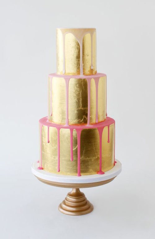 25 superbes gâteaux de mariage goutte à goutte dont vous aurez envie dès maintenant image 27 | Soirée Blanche gâteau de mariage goutte à goutte