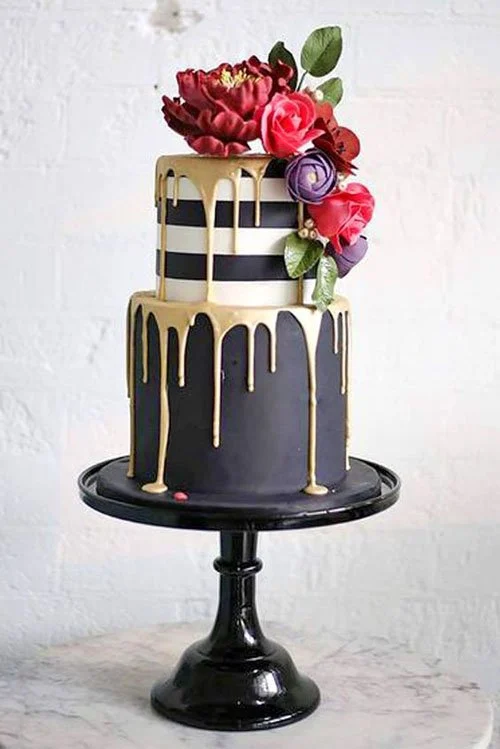 25 superbes gâteaux de mariage goutte à goutte dont vous aurez envie dès maintenant image 25 | Soirée Blanche gâteau de mariage goutte à goutte
