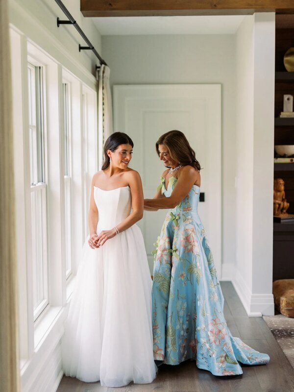 Shopping de robes pour mère de la mariée : 7 émotions ressenties par les mamans Shopping de robes pour mère de la mariée : 7 émotions ressenties par les mamans